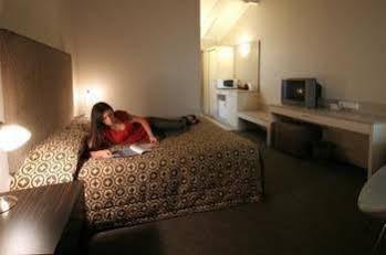 Epsom Motor Inn Окленд Екстер'єр фото